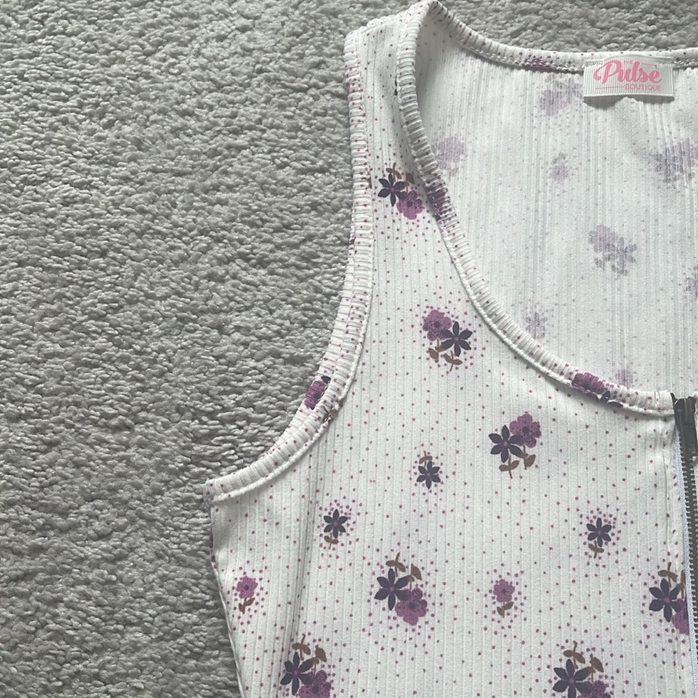 Pulse Zipper Front Ribbed Tank - Picture 3 of 4